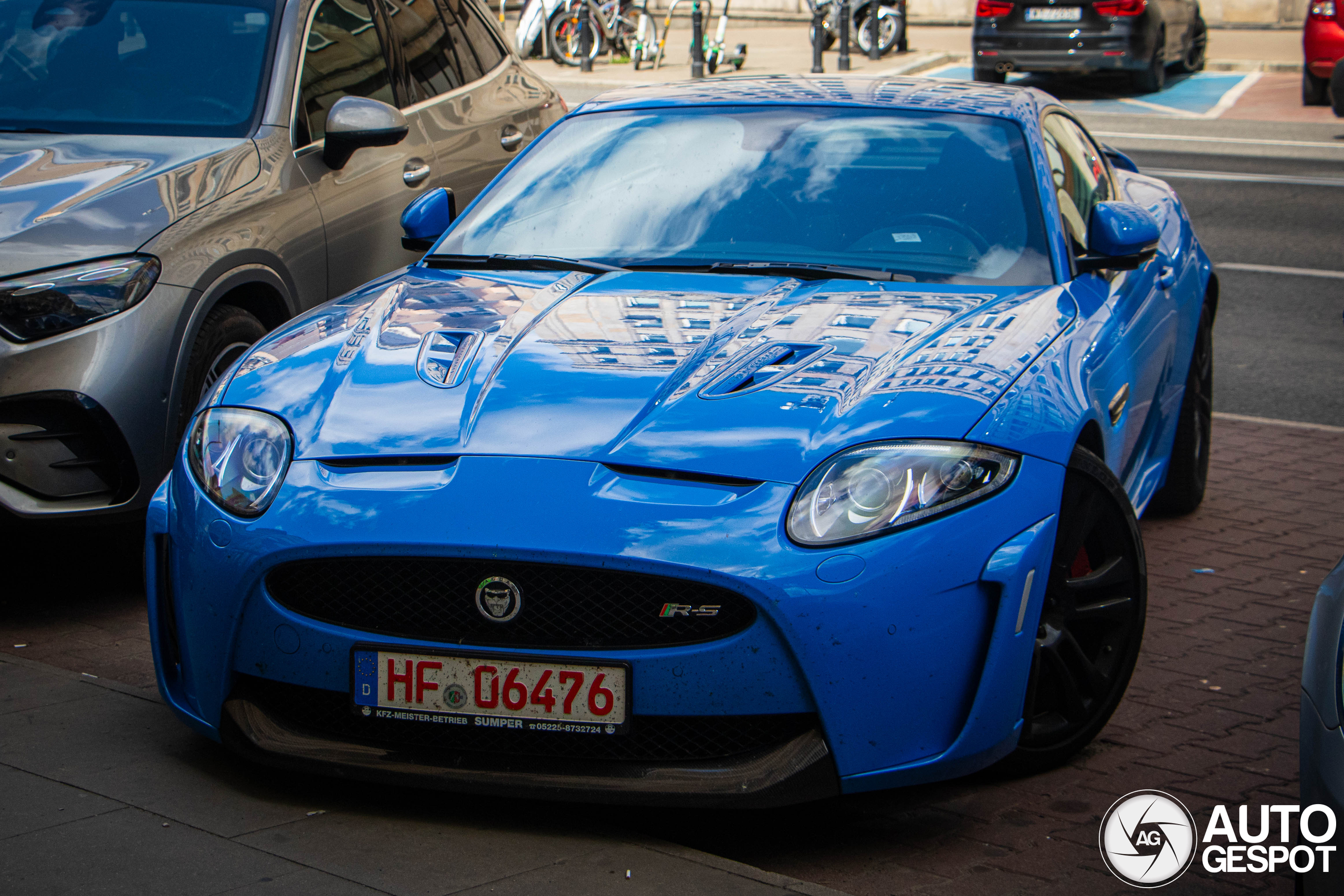 Jaguar XKR-S 2012