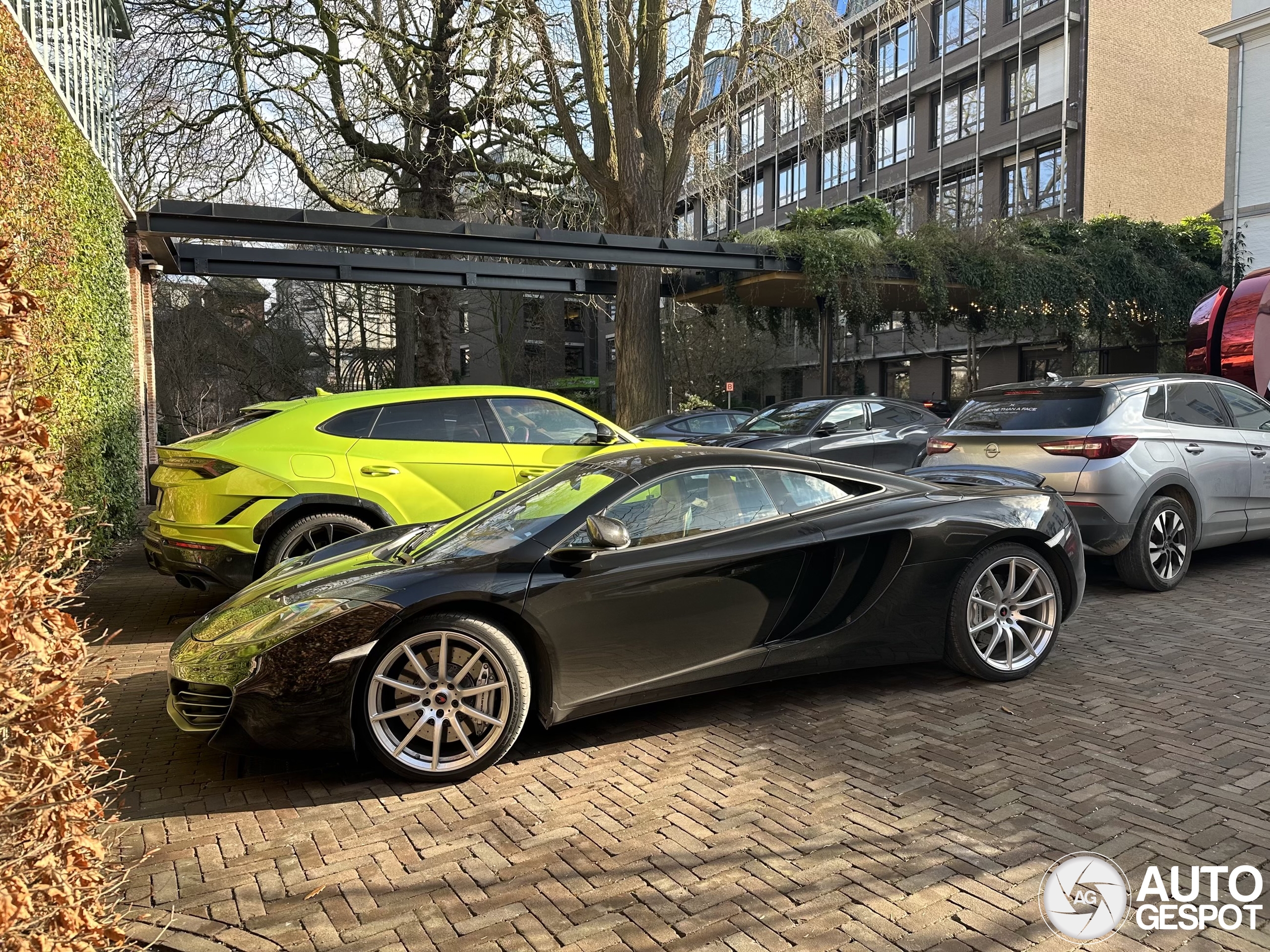 McLaren 12C