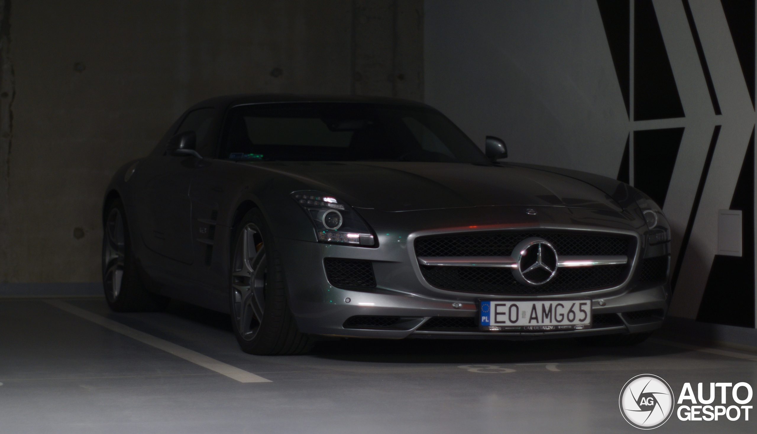 Mercedes-Benz SLS AMG