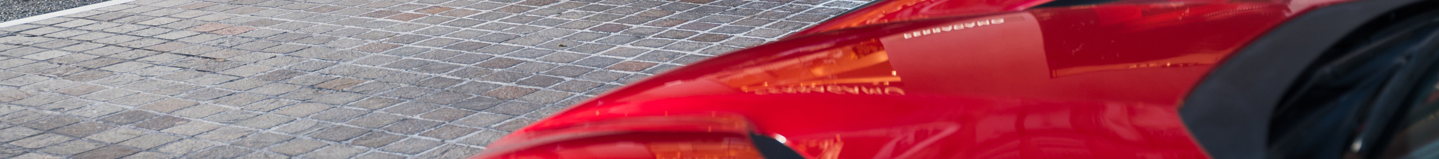 Aston Martin Vantage 2024