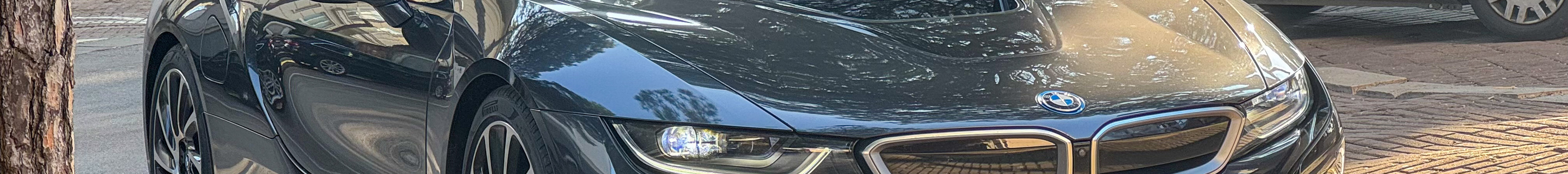 BMW i8