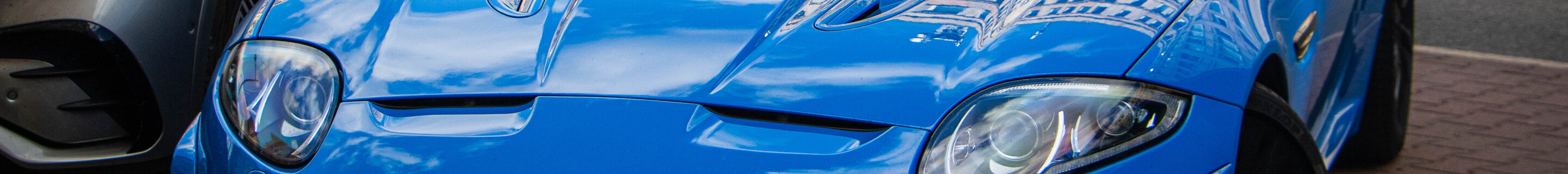 Jaguar XKR-S 2012