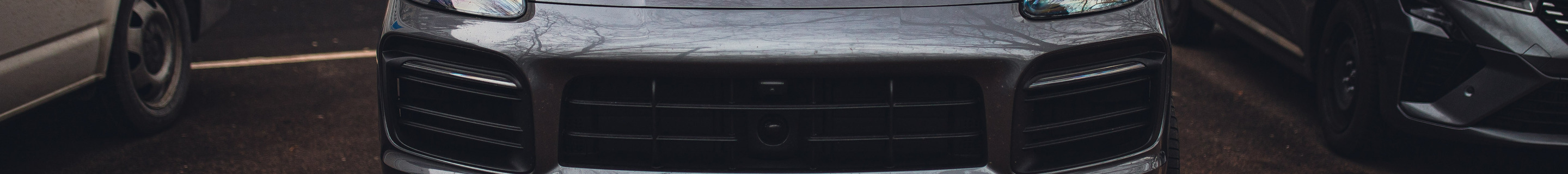 Porsche 9YA Cayenne GTS MkI
