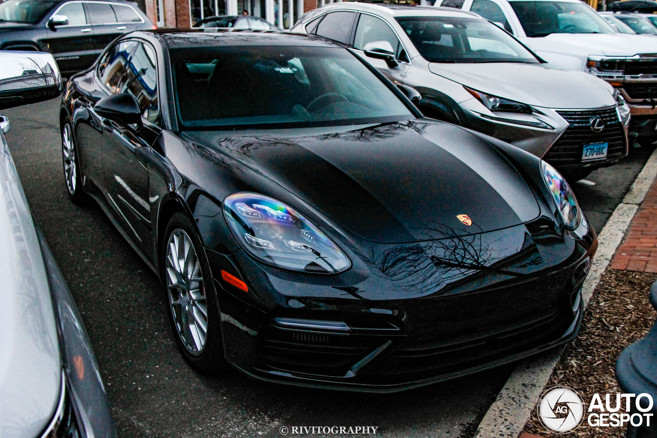 Porsche 971 Panamera Turbo