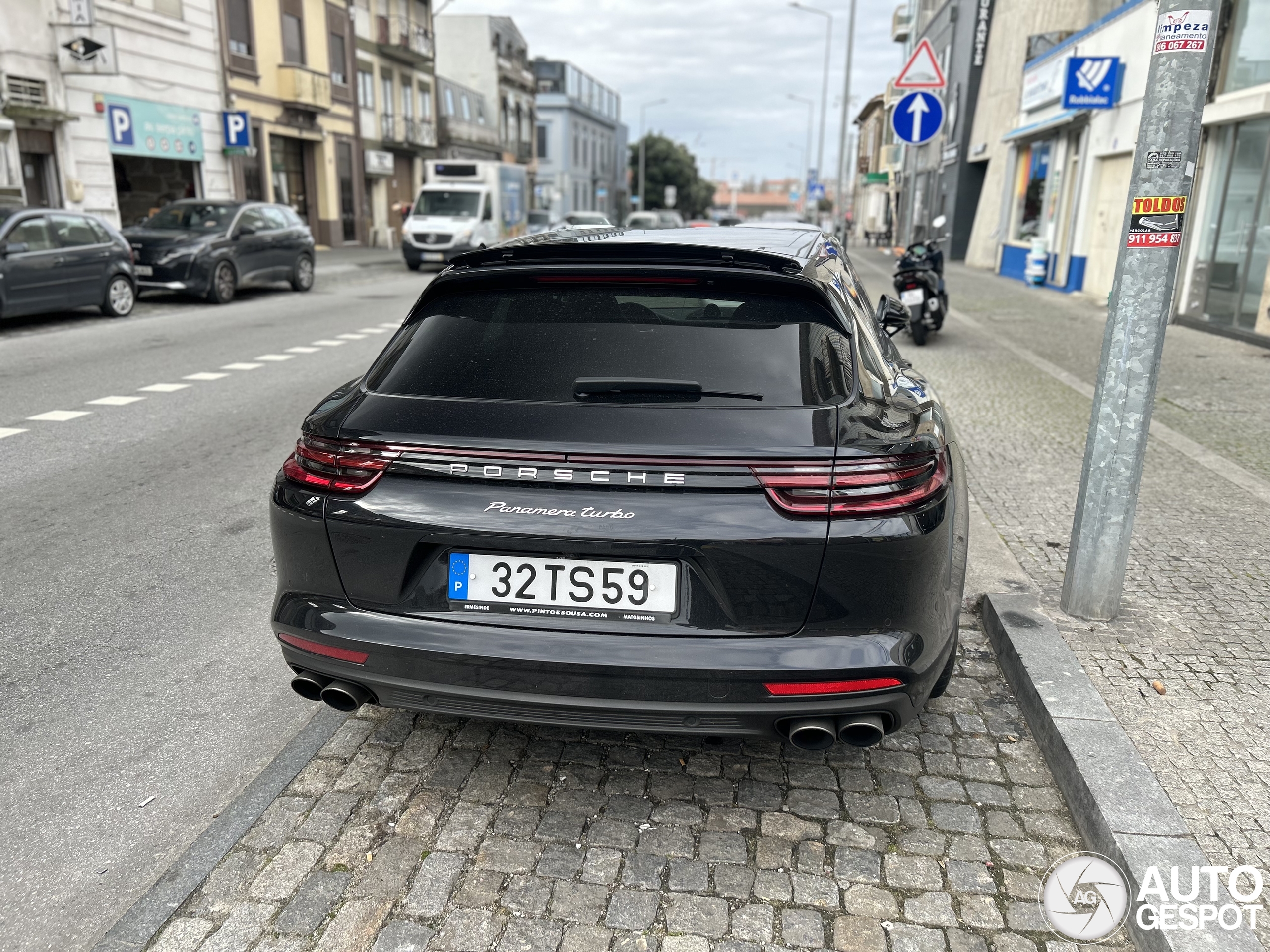 Porsche 971 Panamera Turbo Sport Turismo