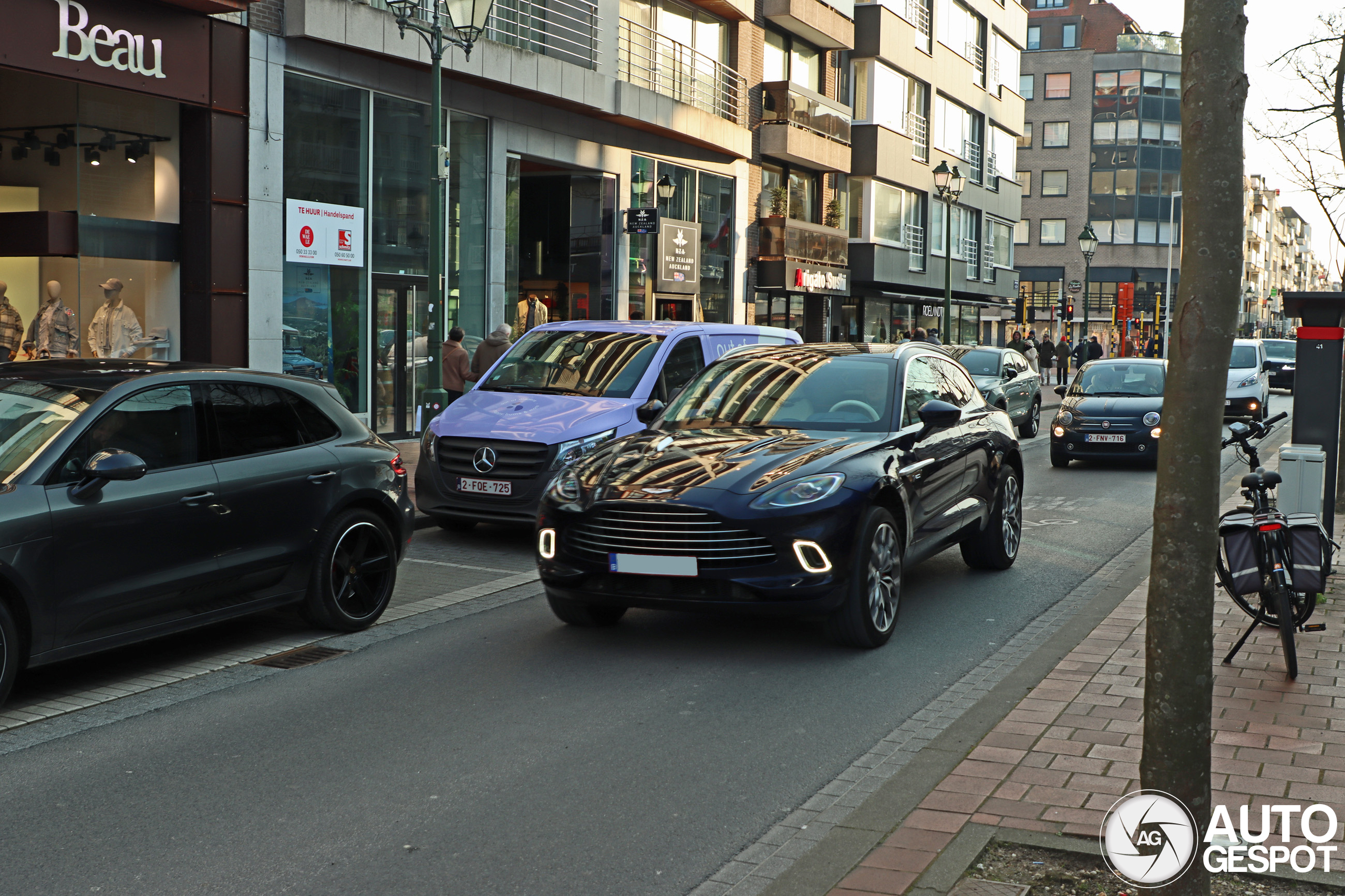Aston Martin DBX