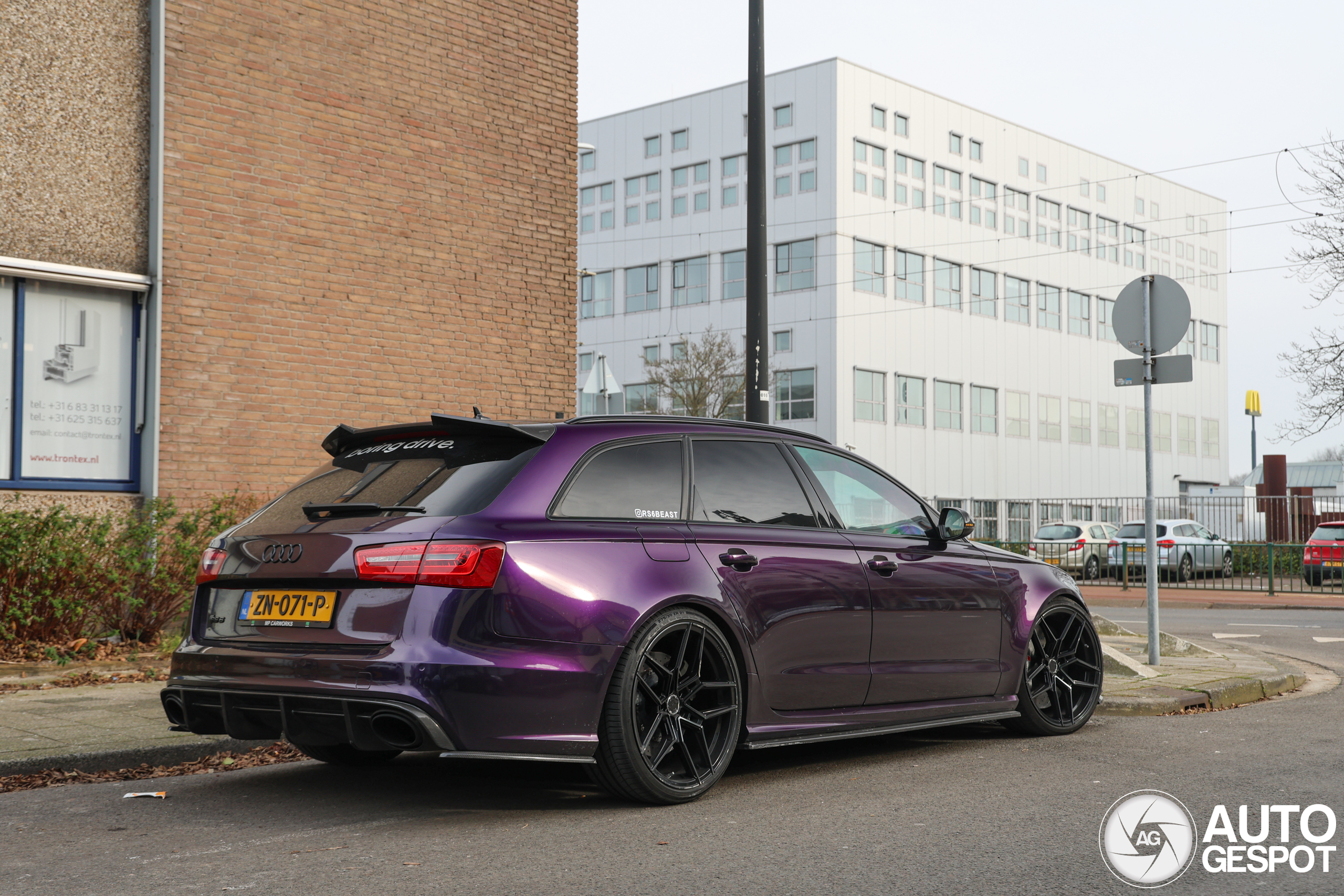 Audi RS6 Avant C7
