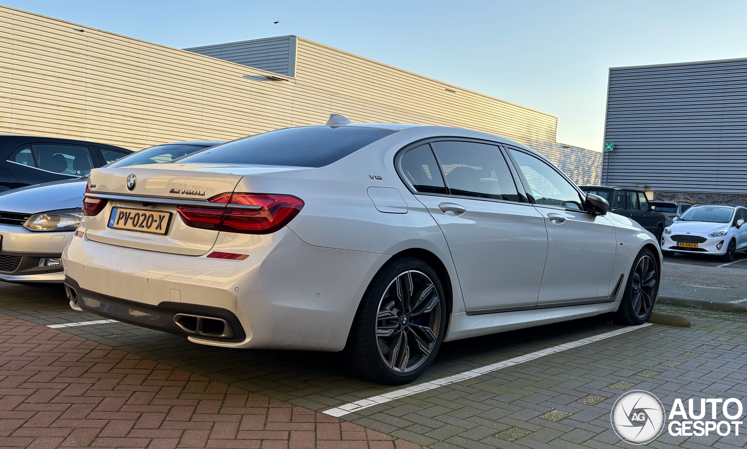 BMW M760Li xDrive