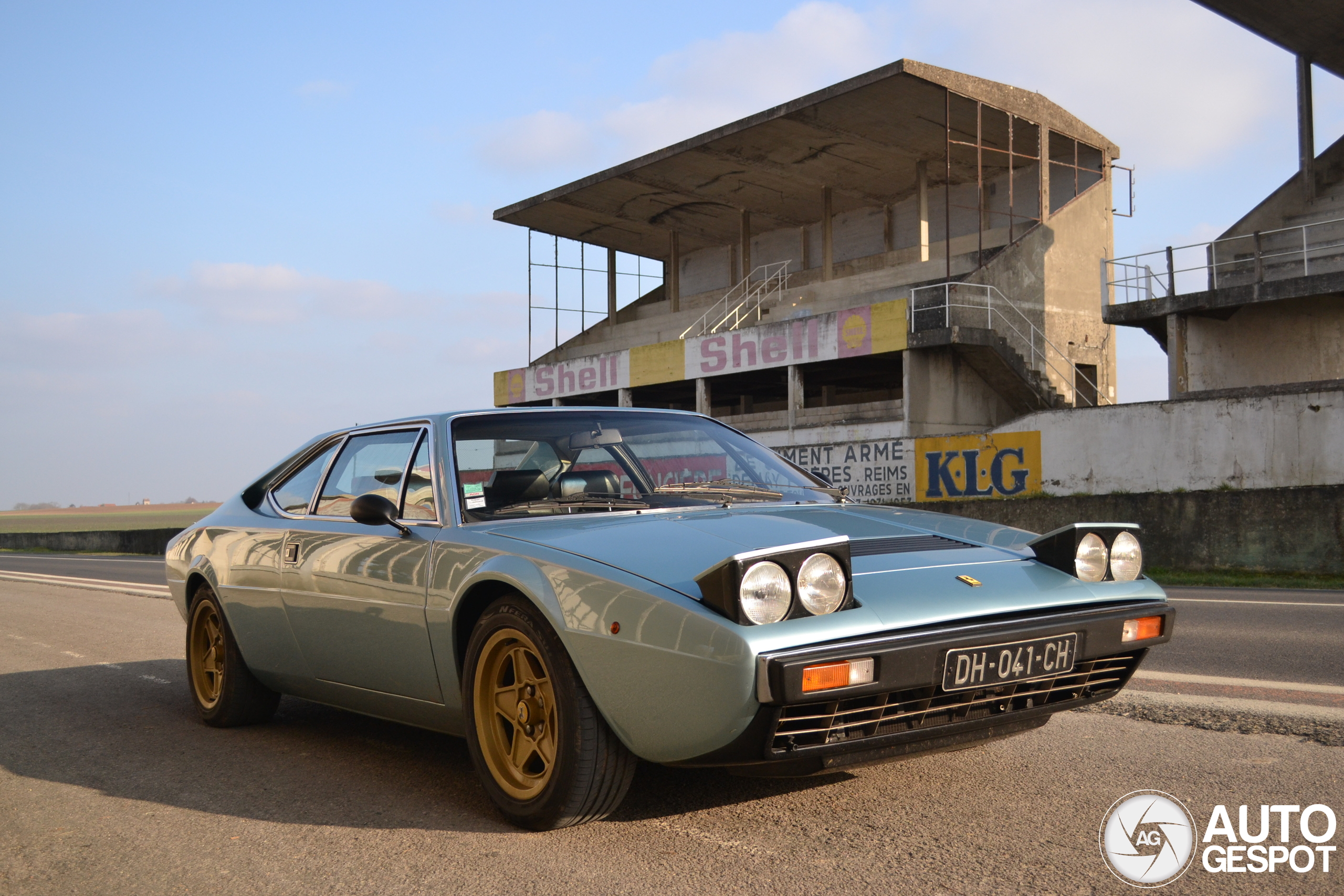 Ferrari Dino 308 GT4 2+2
