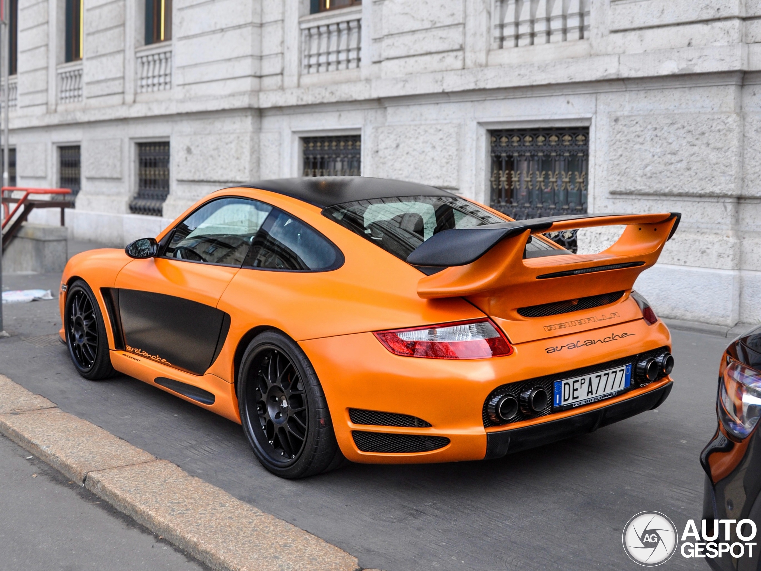 Gemballa Avalanche GTR 750 EVO-R na jaren opnieuw gespot in Milaan
