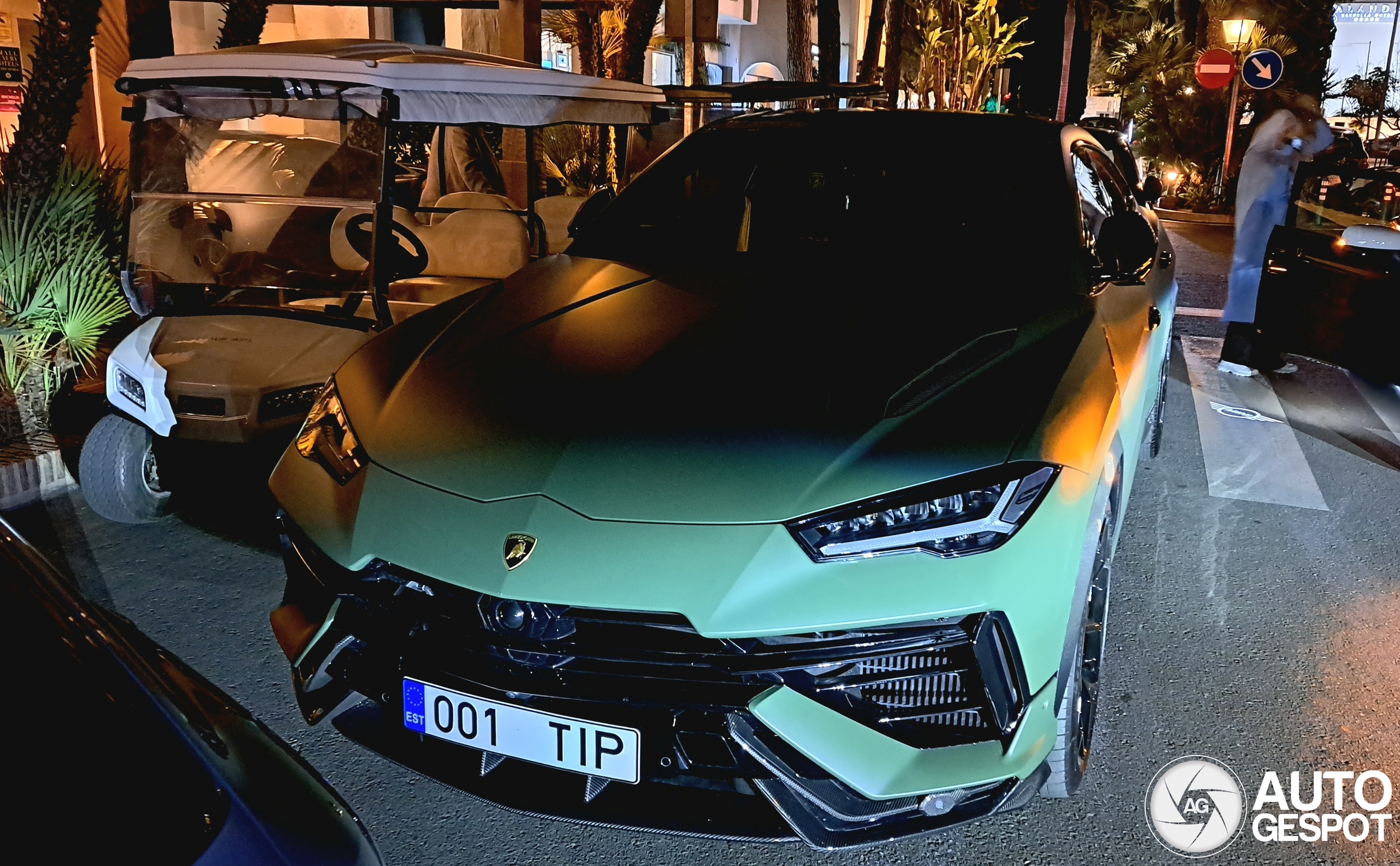 Lamborghini Urus Performante