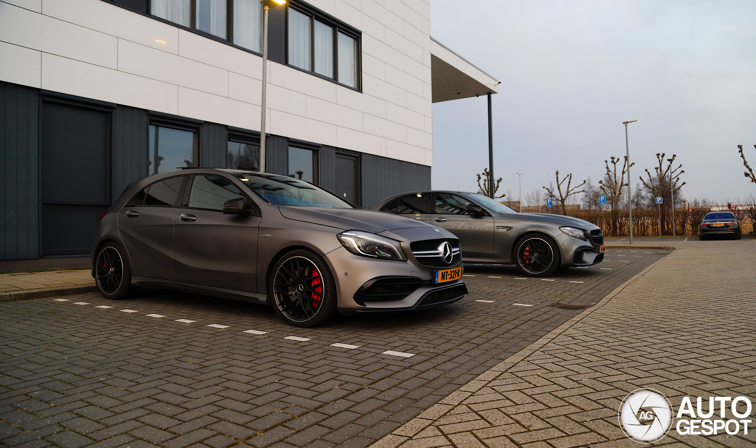 Mercedes-AMG A 45 W176 2015