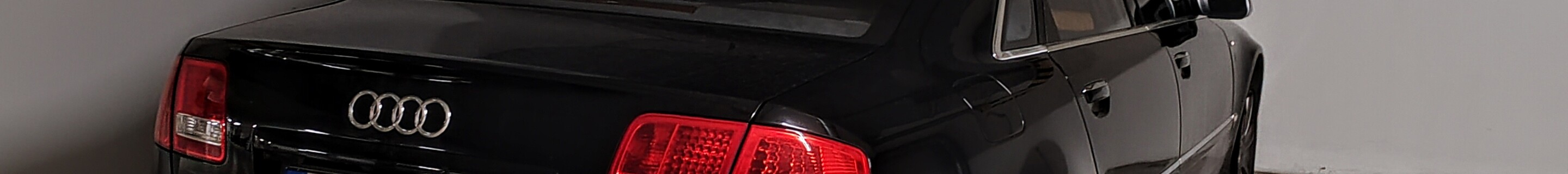 Audi S8 D3