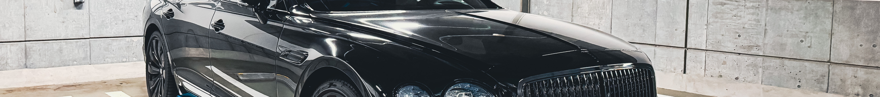 Bentley Flying Spur V8 Azure