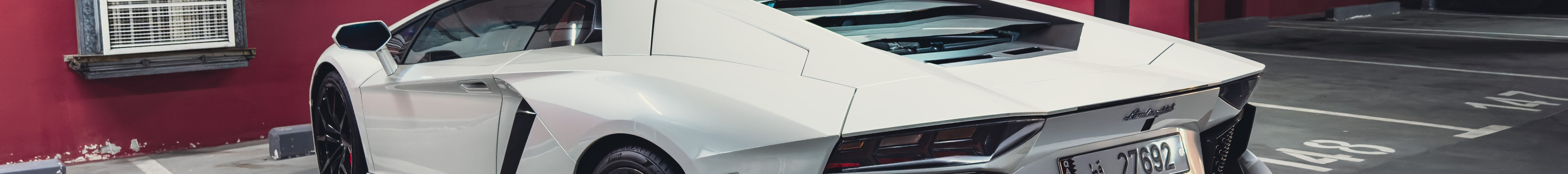 Lamborghini Aventador LP700-4