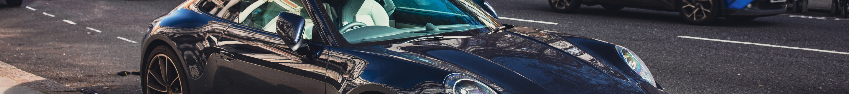 Porsche 992 Carrera 4S