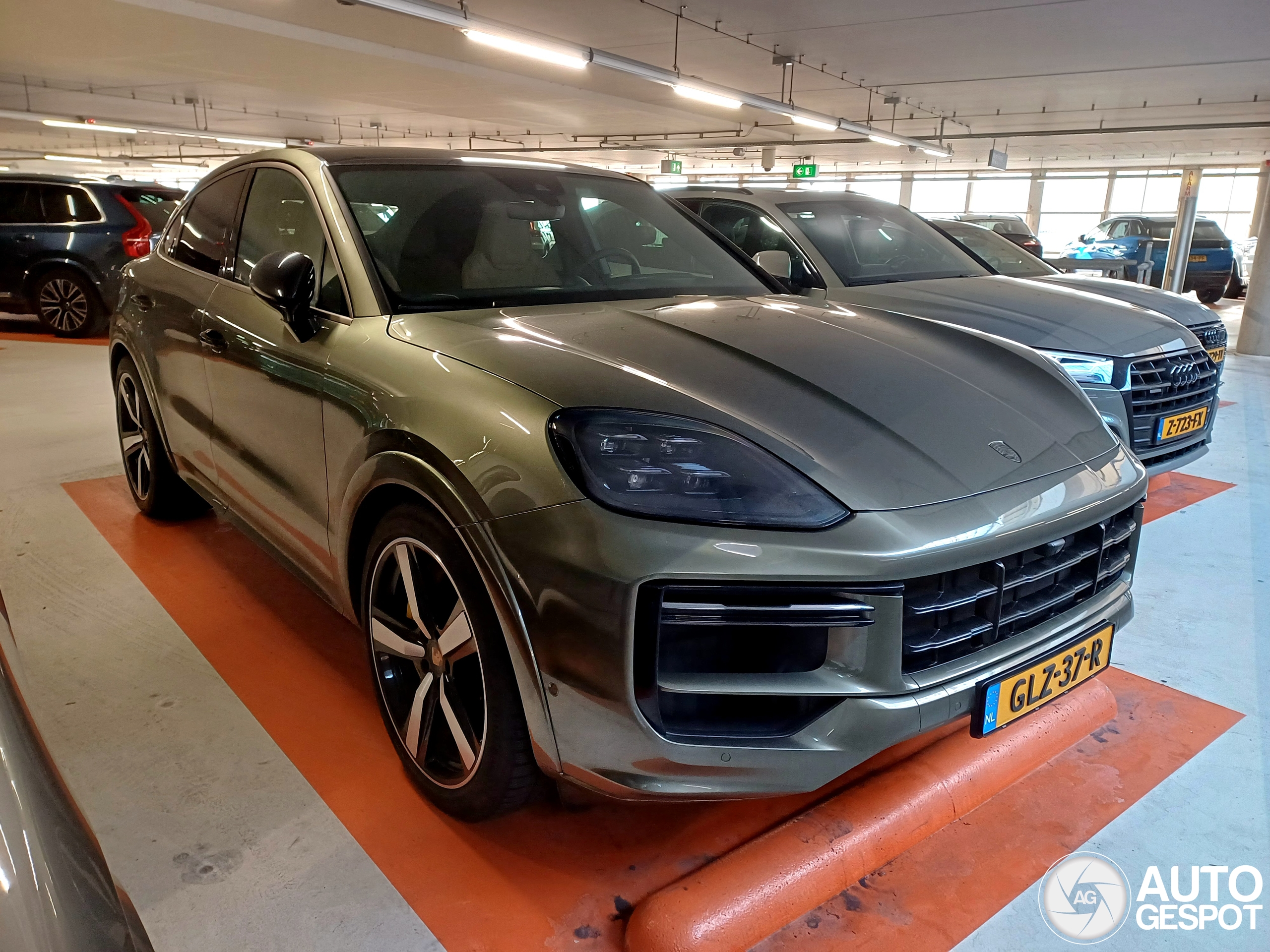 Porsche Cayenne Coupé Turbo E-Hybrid
