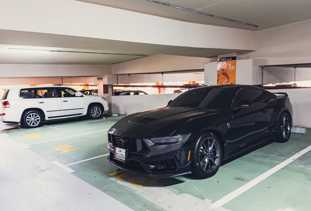 Ford Mustang Dark Horse 2024