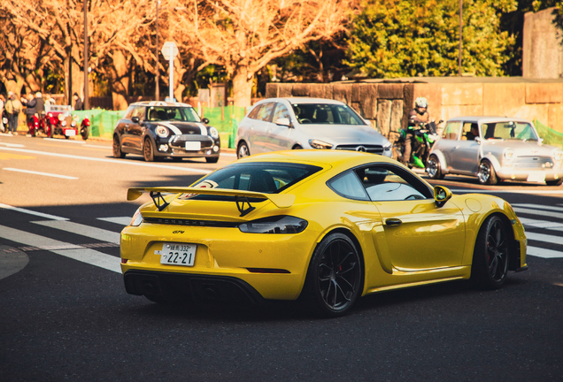 Porsche 718 Cayman GT4