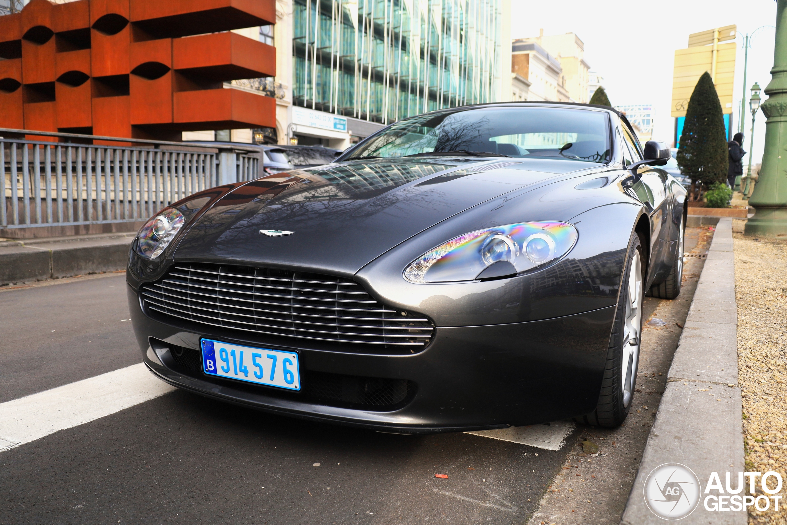 Aston Martin V8 Vantage Roadster