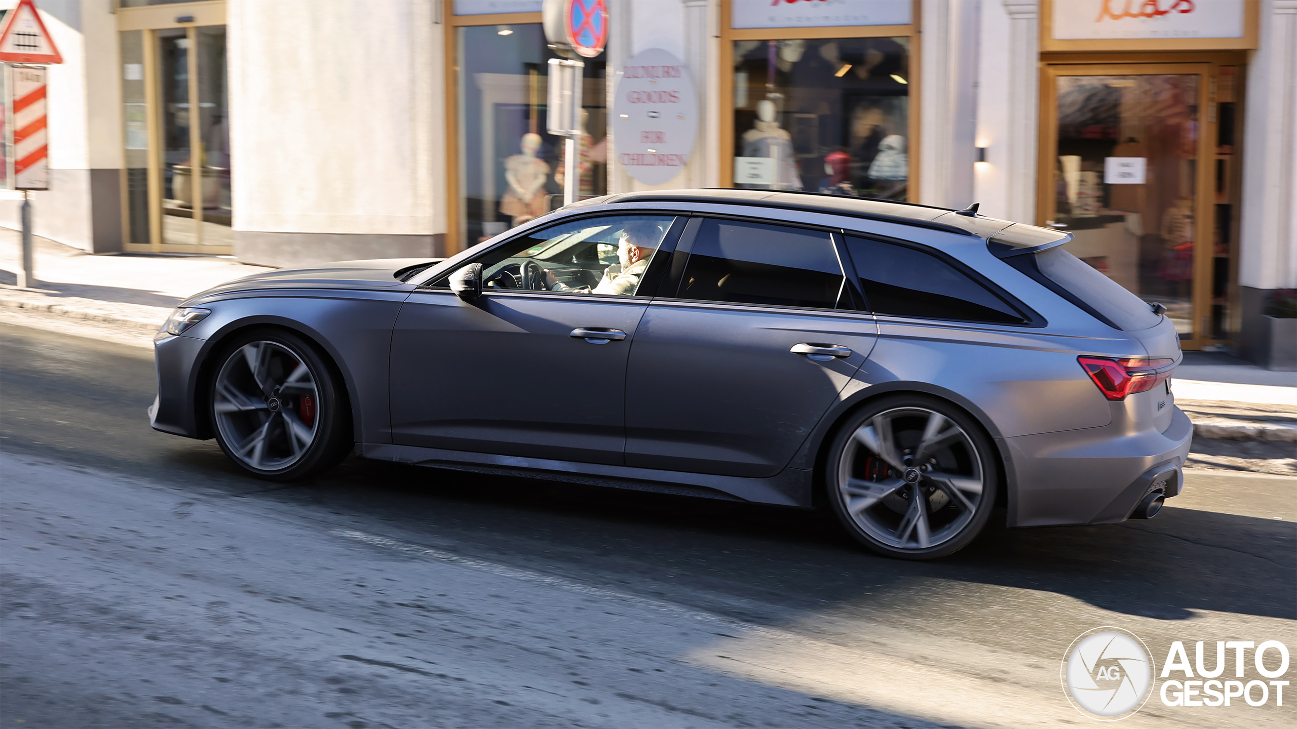 Audi RS6 Avant C8