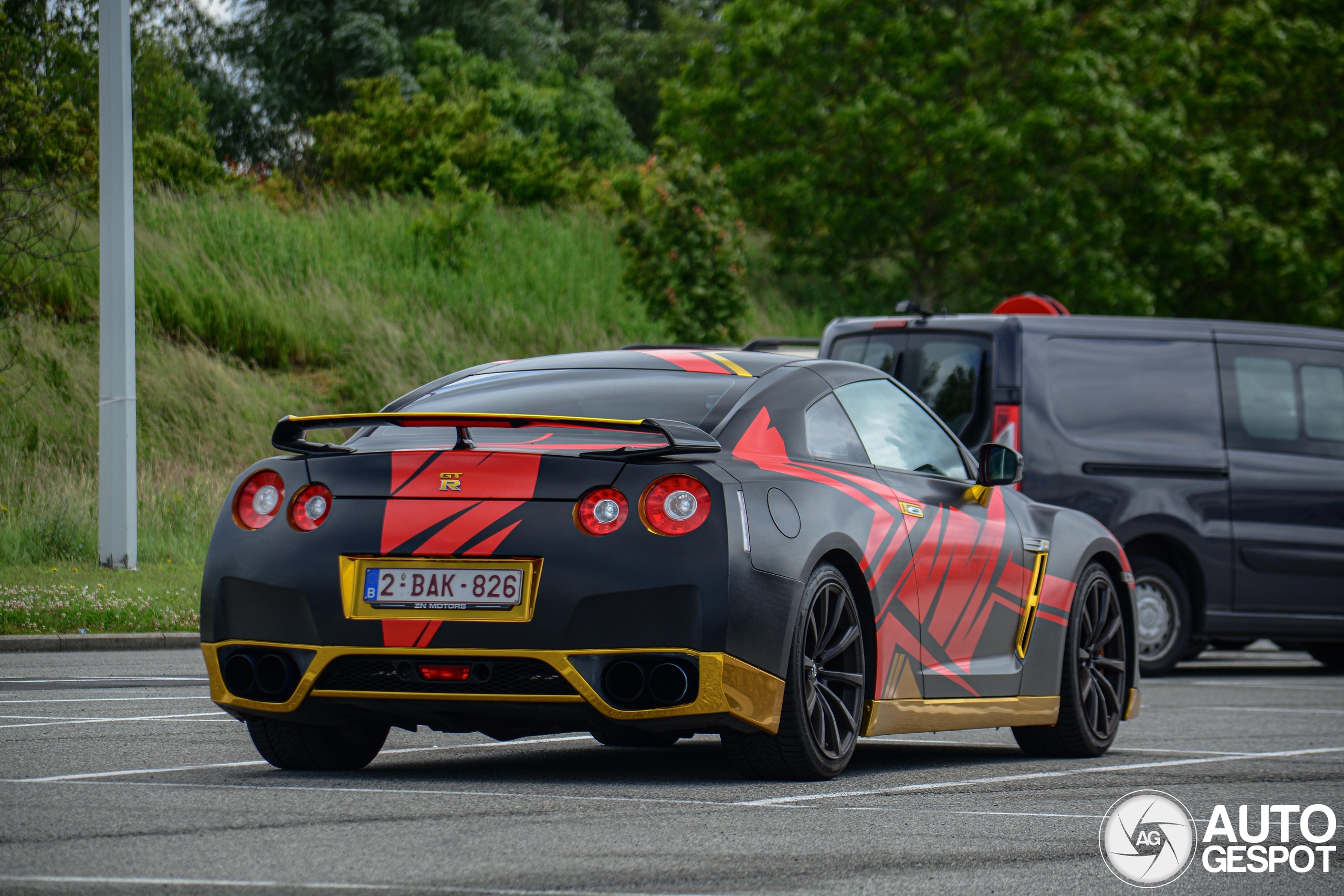 Nissan GT-R