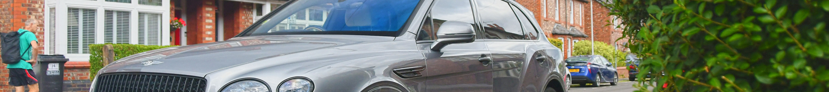 Bentley Bentayga Azure EWB First Edition