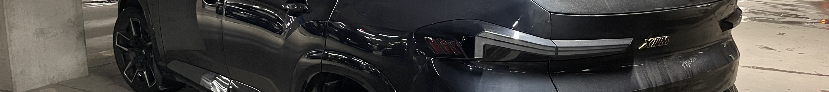 BMW XM G09