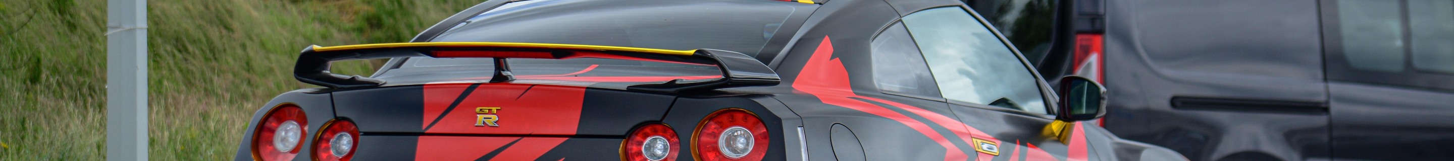 Nissan GT-R
