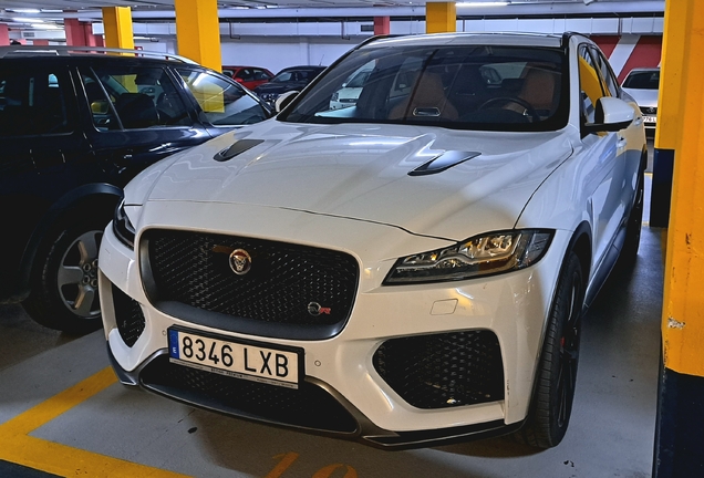 Jaguar F-PACE SVR