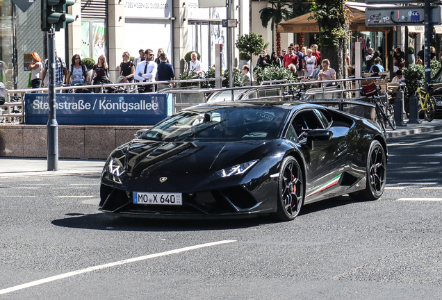 Lamborghini Huracán LP640-4 Performante