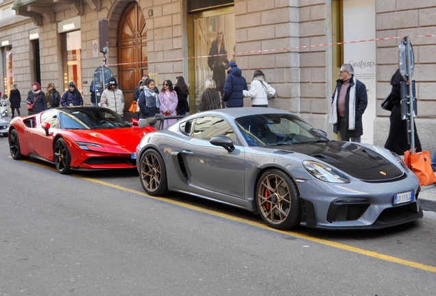 Porsche 718 Cayman GT4 RS Weissach Package