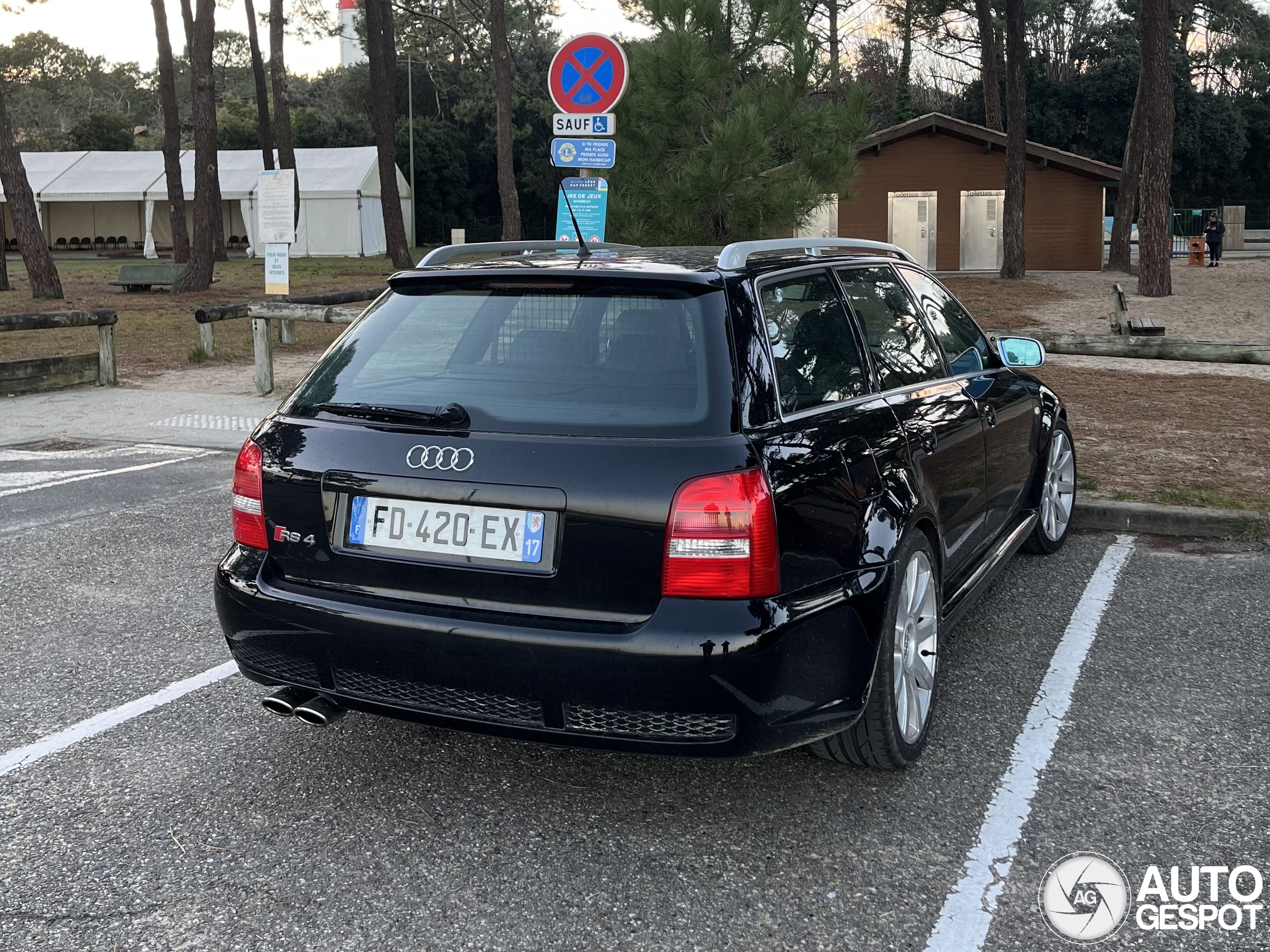 Audi RS4 Avant B5