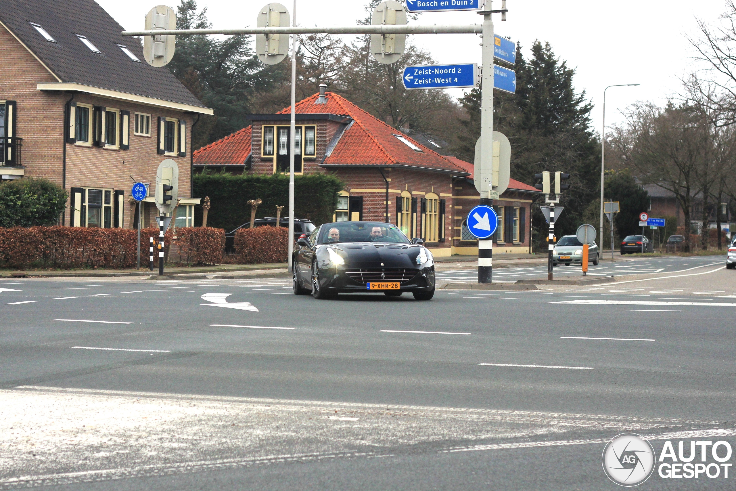 Ferrari California T