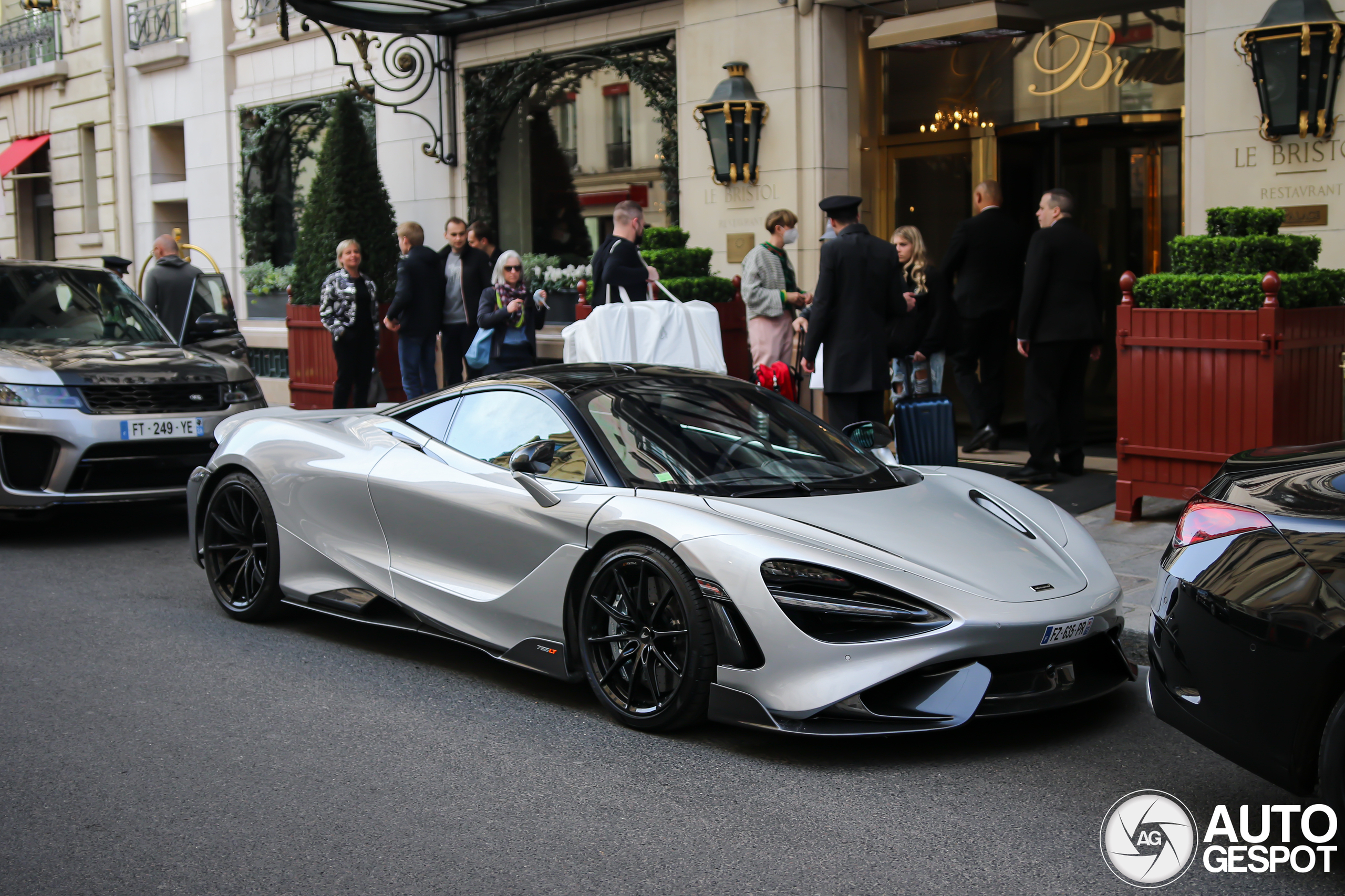 McLaren 765LT