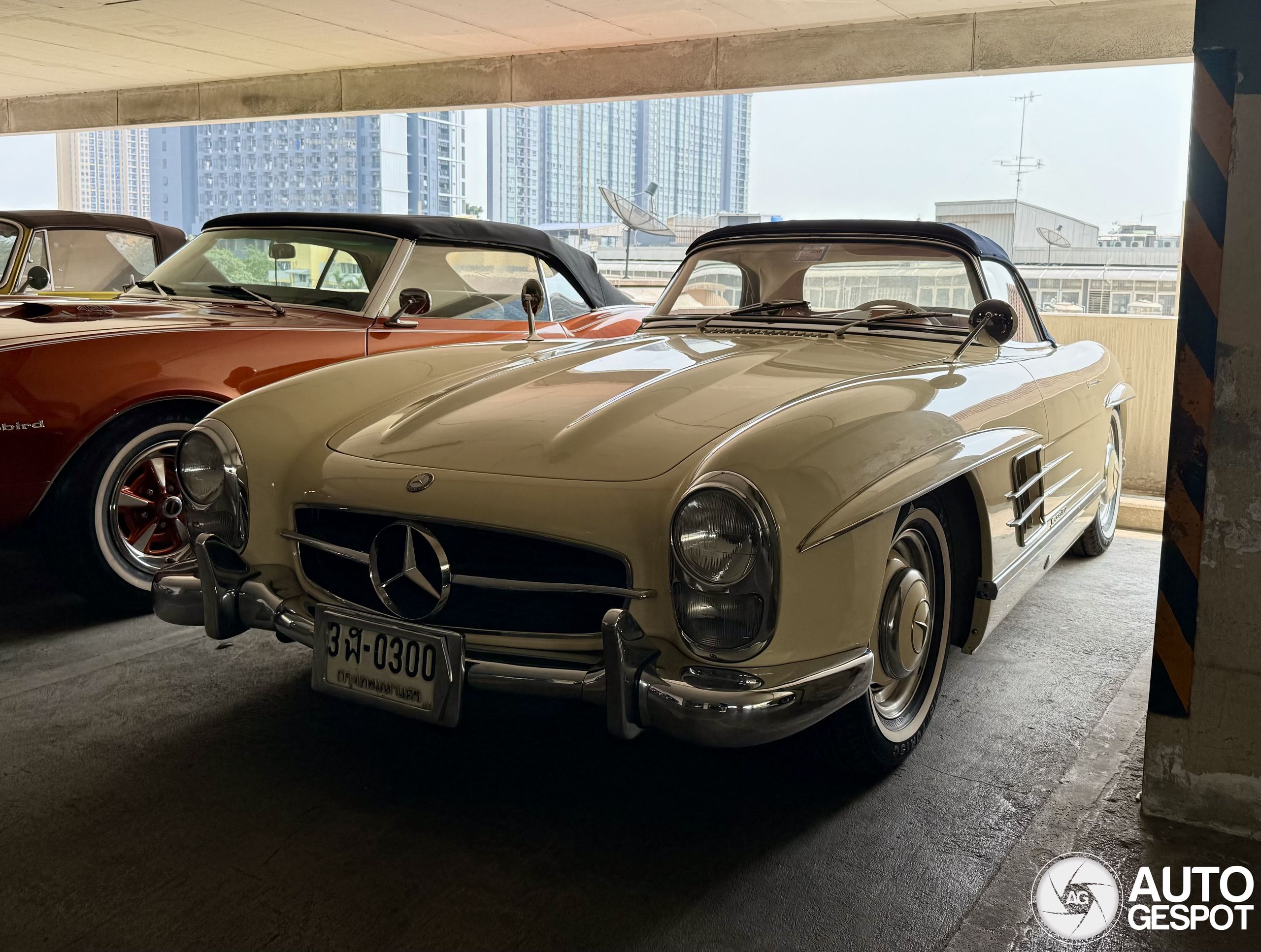 Mercedes-Benz 300SL Roadster
