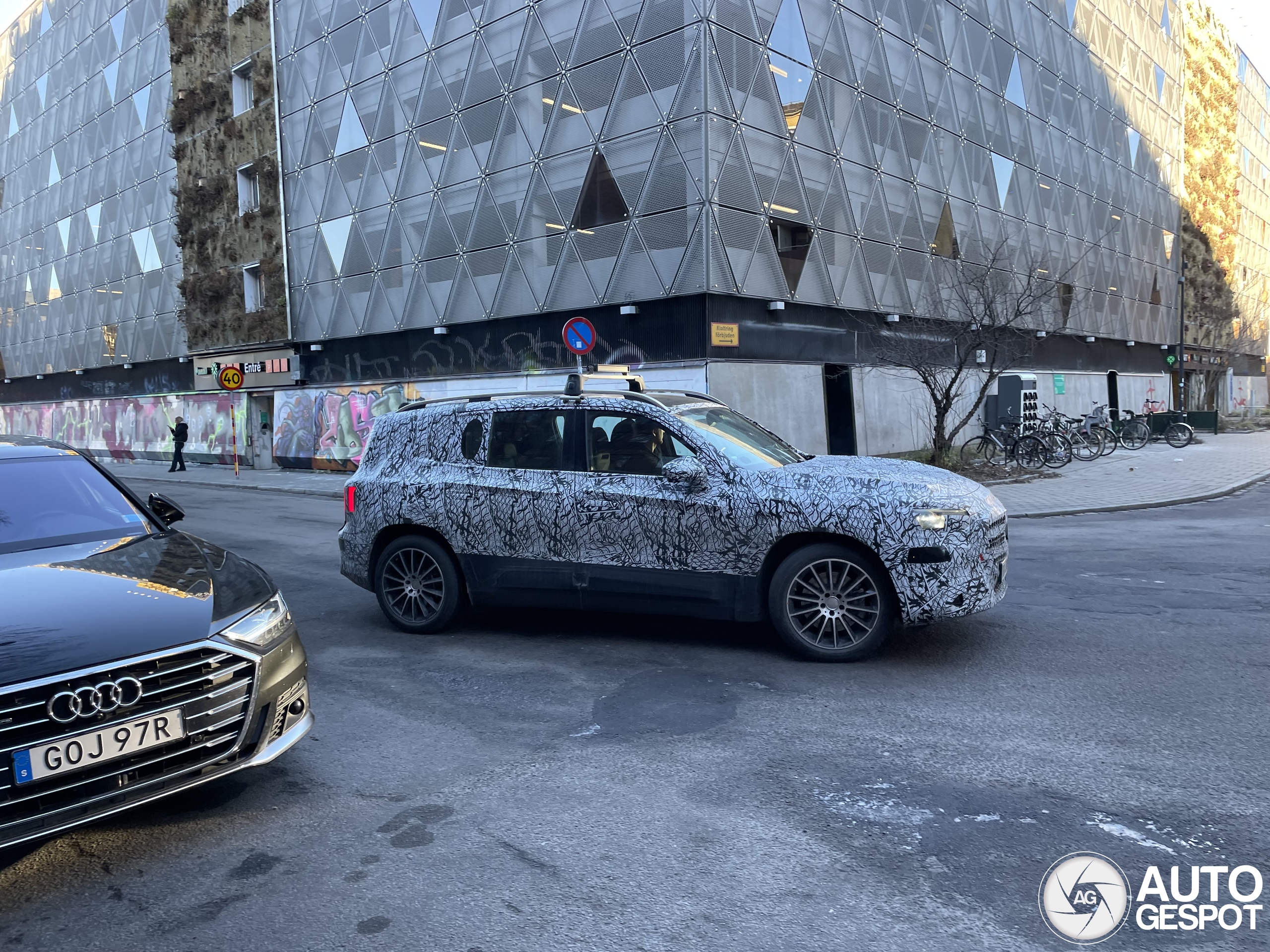 Mercedes-Benz EQB 2026