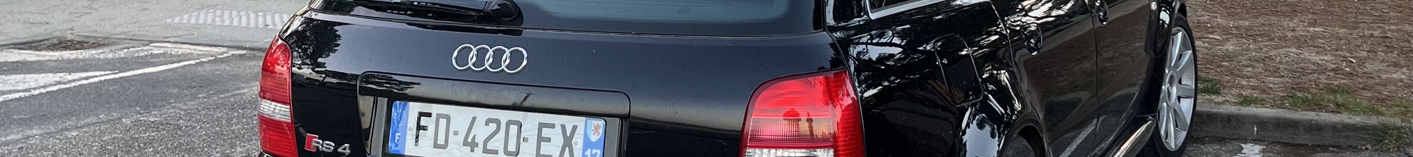 Audi RS4 Avant B5