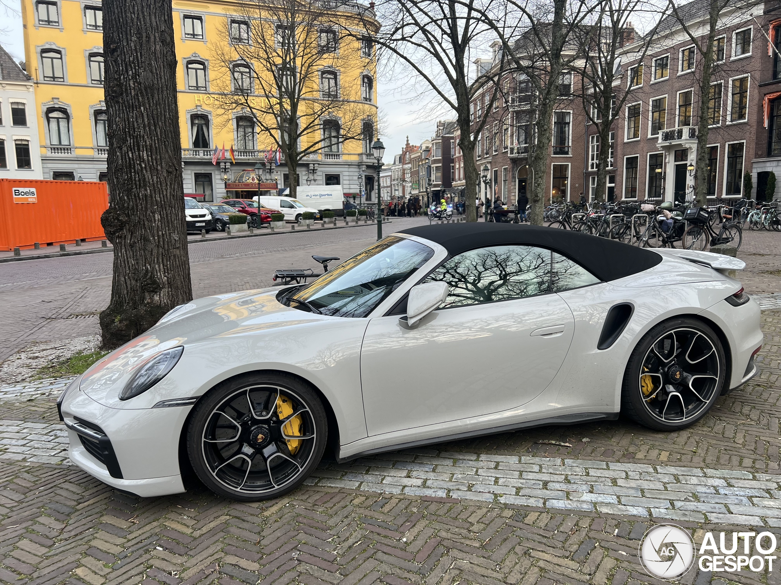Porsche 992 Turbo S Cabriolet
