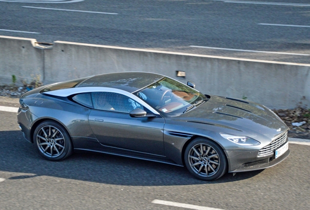 Aston Martin DB11