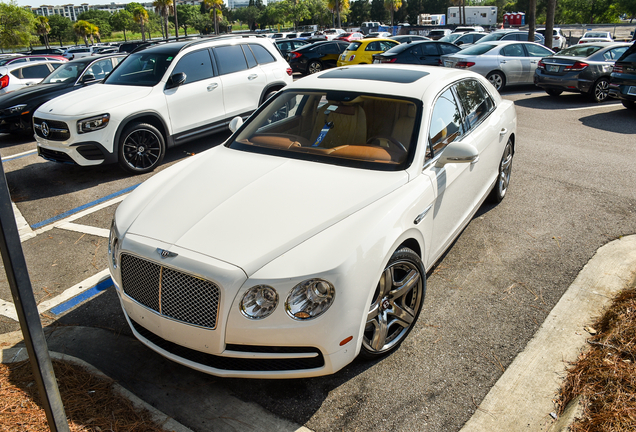 Bentley Flying Spur V8