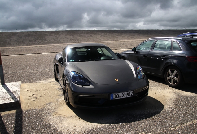 Porsche 718 Cayman S
