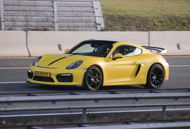 Porsche 981 Cayman GT4