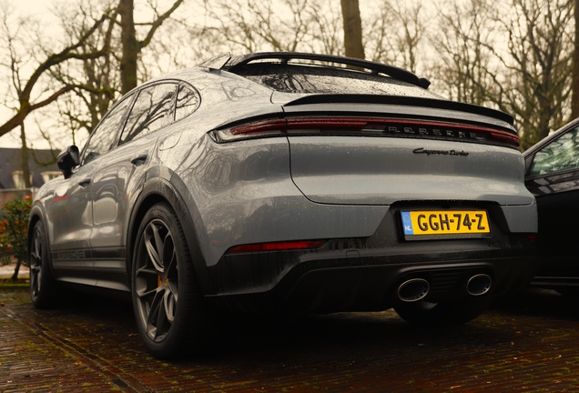 Porsche Cayenne Coupé Turbo E-Hybrid