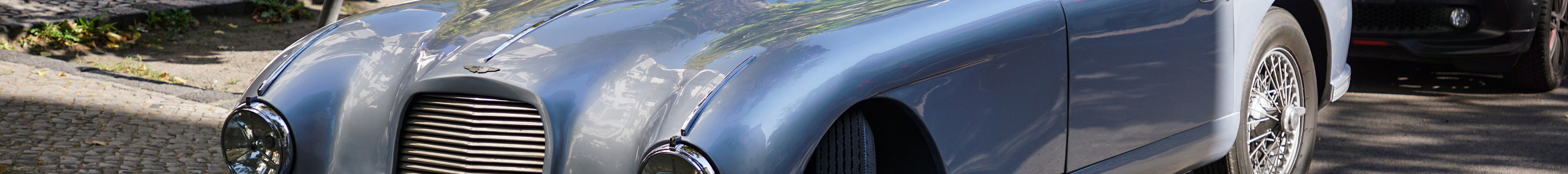 Aston Martin DB2 Drophead Coupé