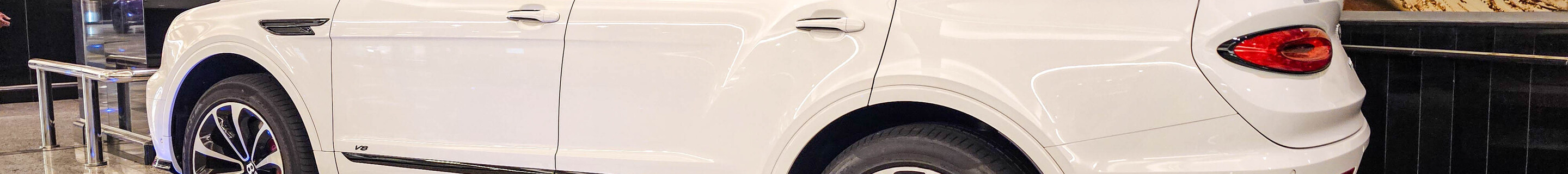 Bentley Bentayga V8 2021