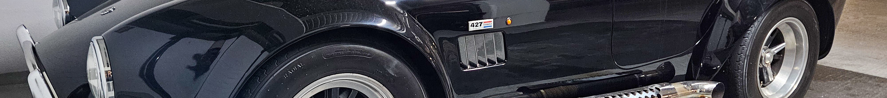 AC Cobra 427