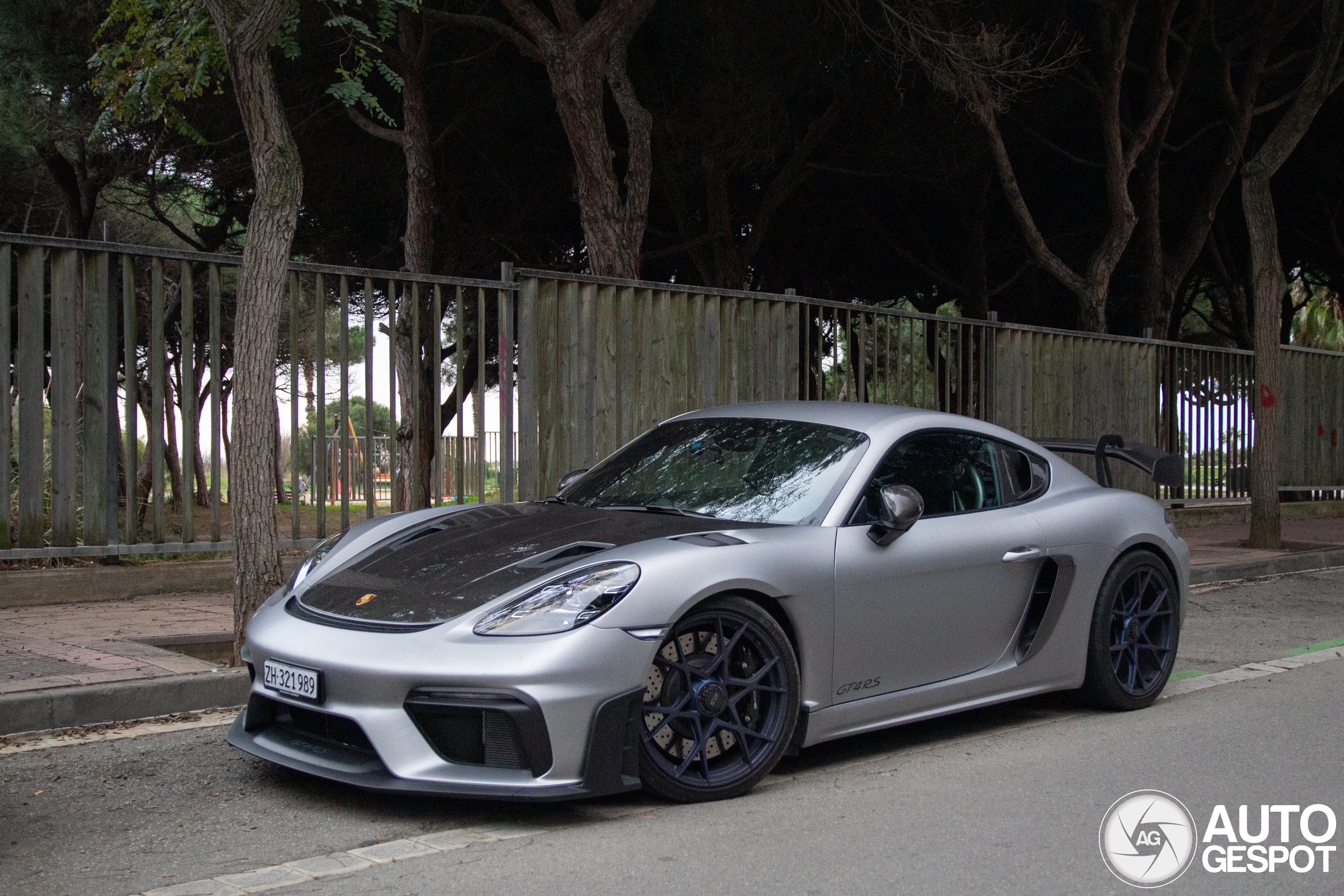 Porsche 718 Cayman GT4 RS Weissach Package