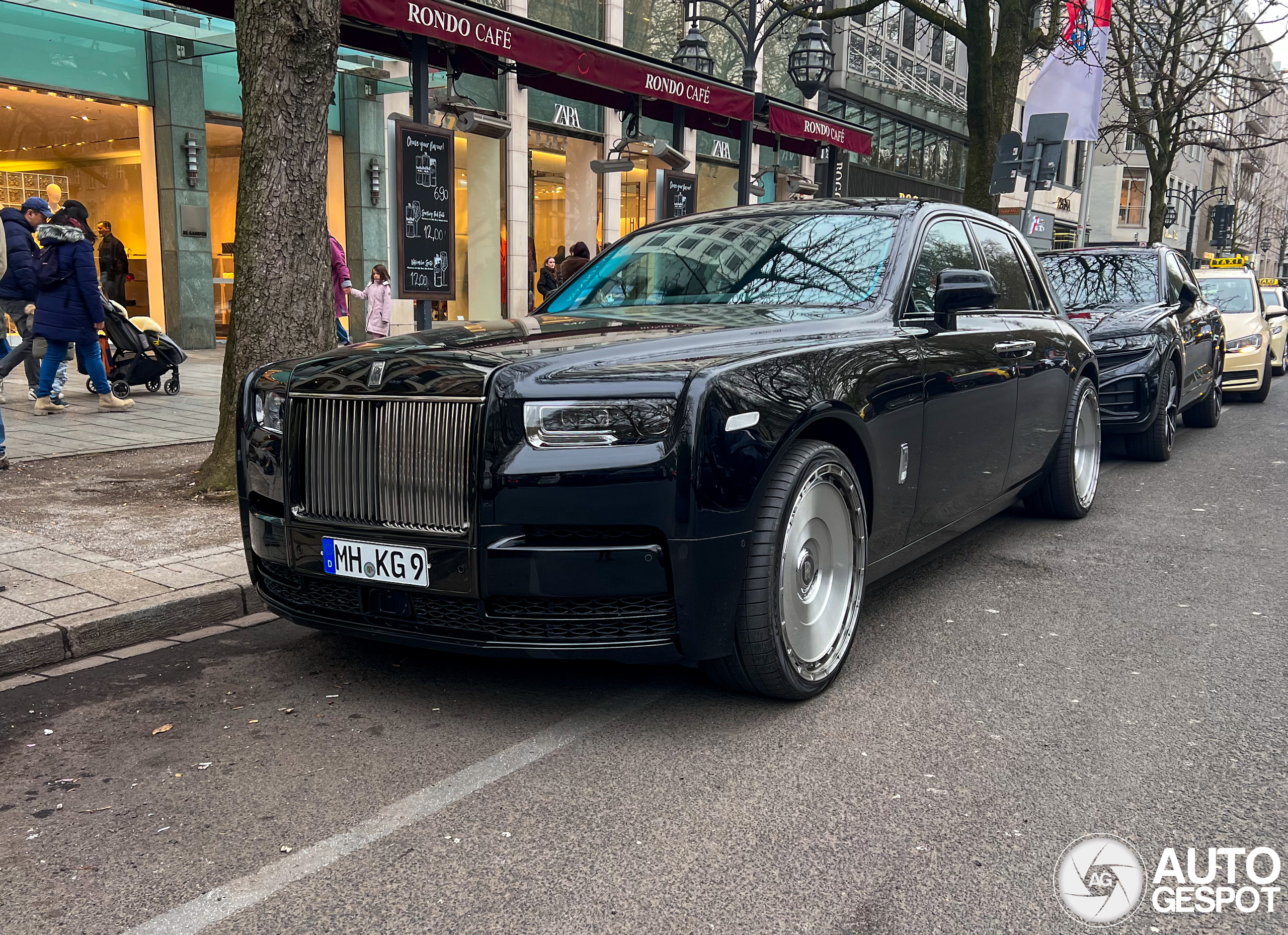 Rolls-Royce Phantom VIII Series II - 20 February 2025 - Autogespot