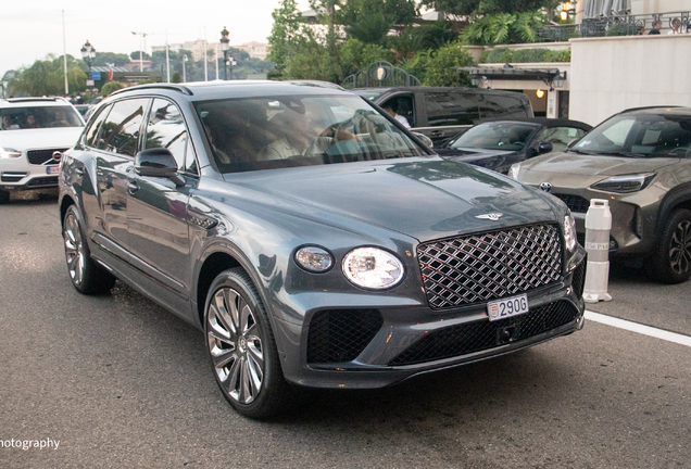 Bentley Bentayga EWB Mulliner